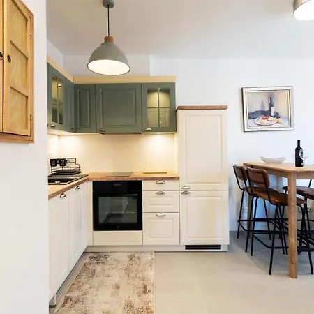 Mira Apartment